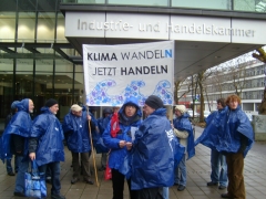 Klimaaktion vor IHK Bielefeld 5.12.2009